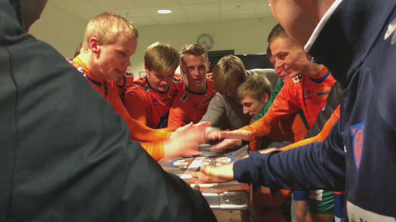 Opprykk for andrelaget.mp4